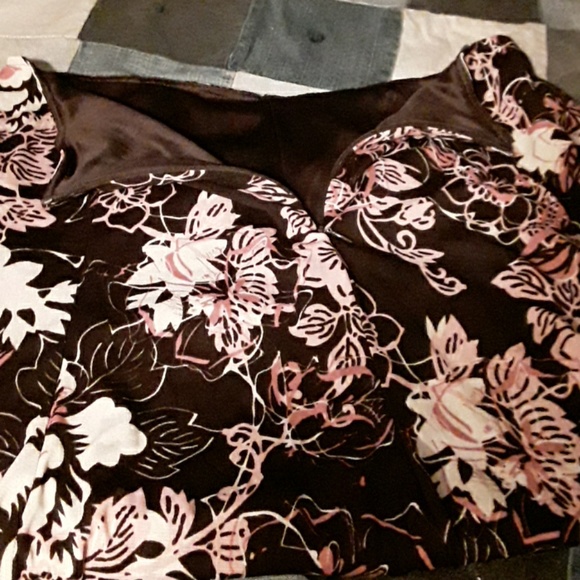 TAILOR  STRETCH  GIRLS SIZE 6  LONG LENGTH SKIRT. - Picture 2 of 3